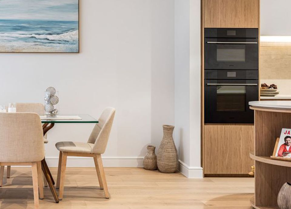 Como, Manly by PDMS Group