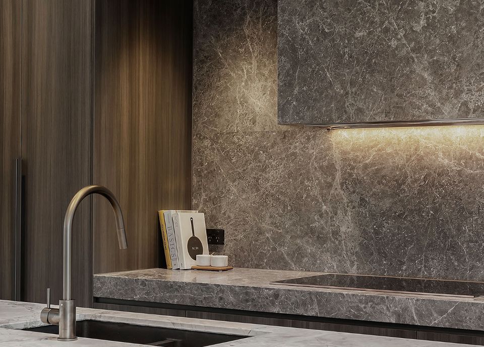 La Storia close up of the induction cooktop and rangehood