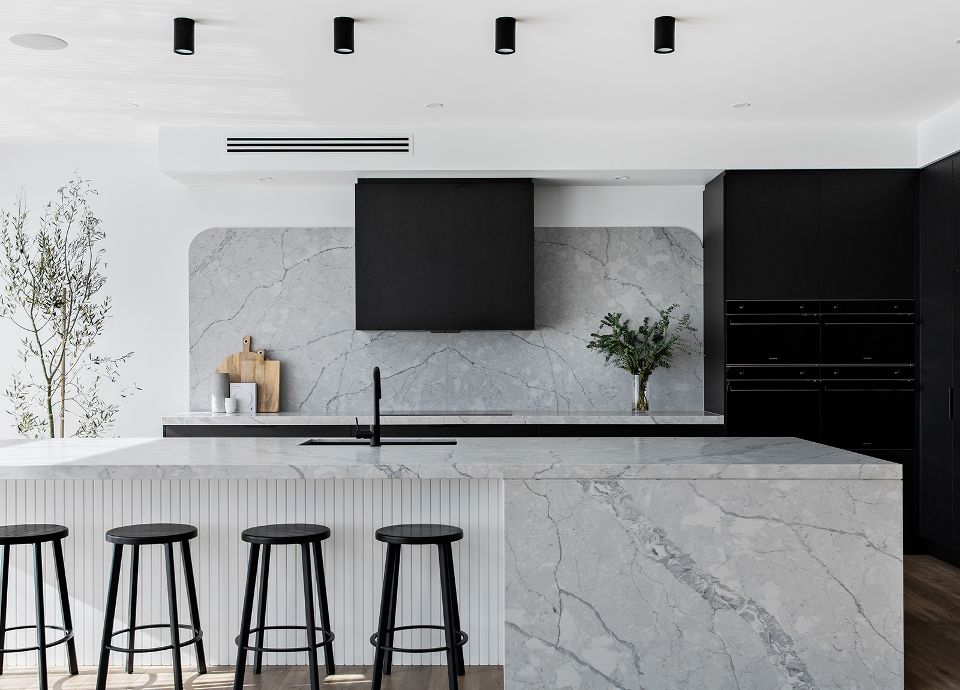 La Storia, Carlton light marble grey kitchen