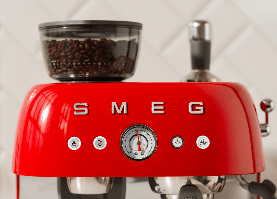 Réservoir à grain pour machine à café avec broyeur intégré EGF03RDEU rouge Smeg