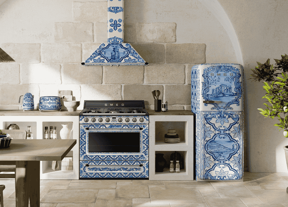 Smeg et Dolce&Gabbana Blu Mediterraneo - Réfrigérateur d'art