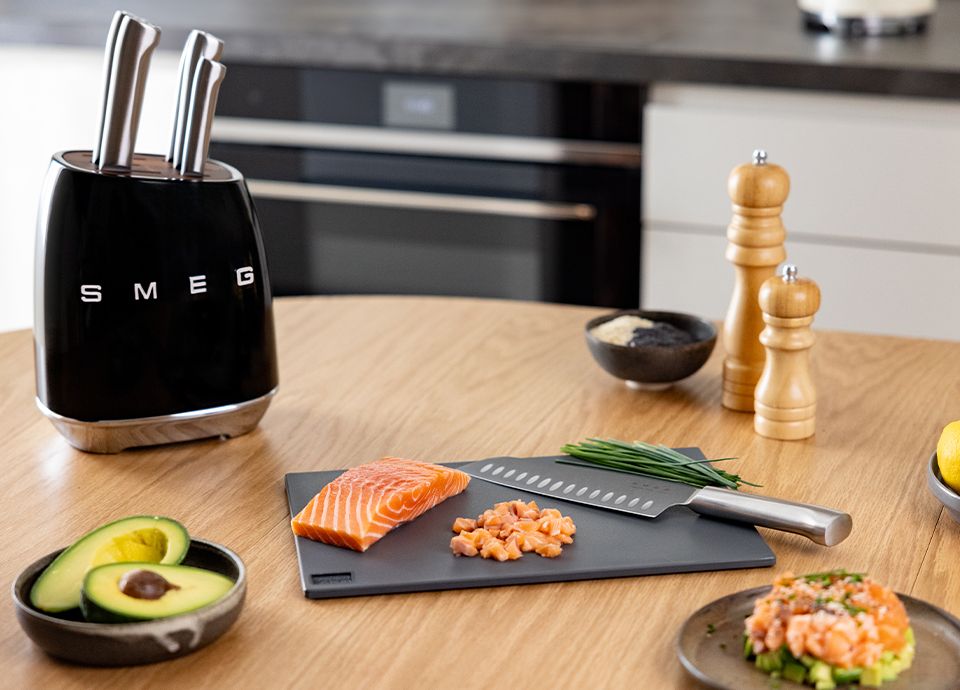 Bloc couteaux noir Smeg