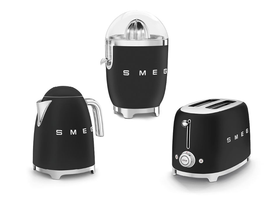 Set colazione composto da bollitore elettrico, spremiagrumi e tostapane 2 fette nel colore nero matt