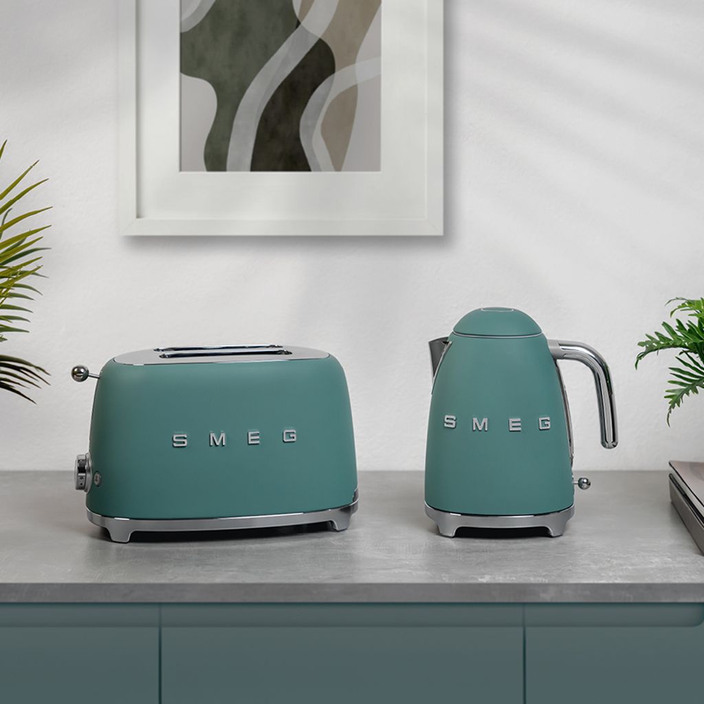 EMERALD GREEN, JOYAU DE LA GAMME SMEG | Smeg Belgique