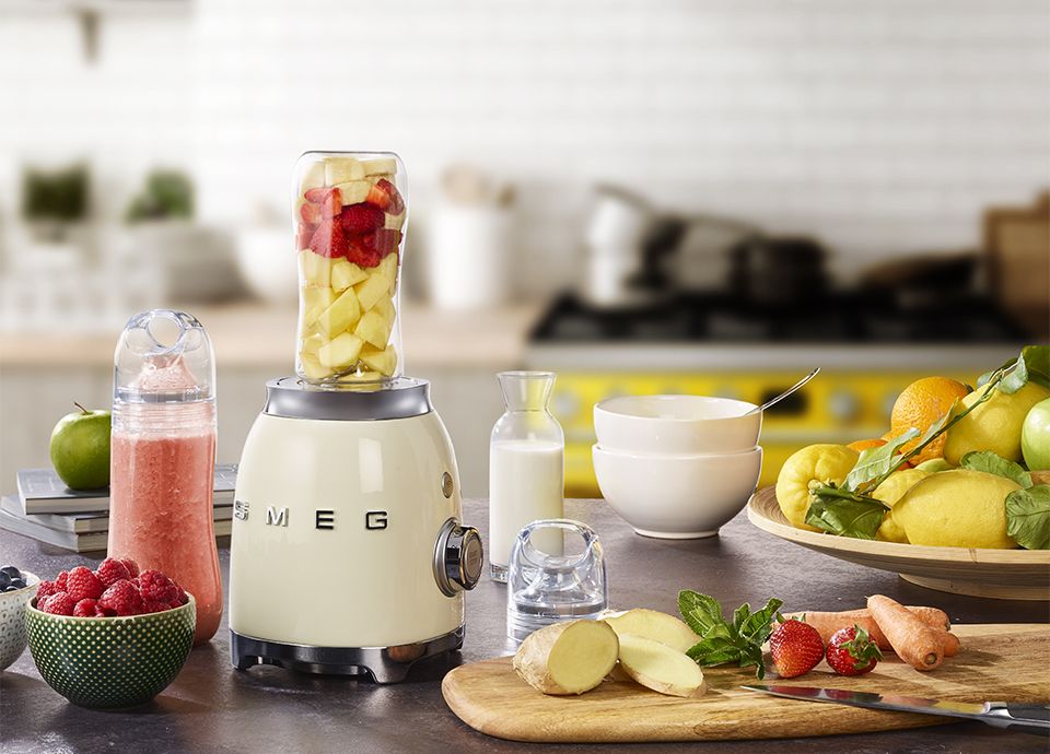 Bouteille &agrave; emporter Smeg