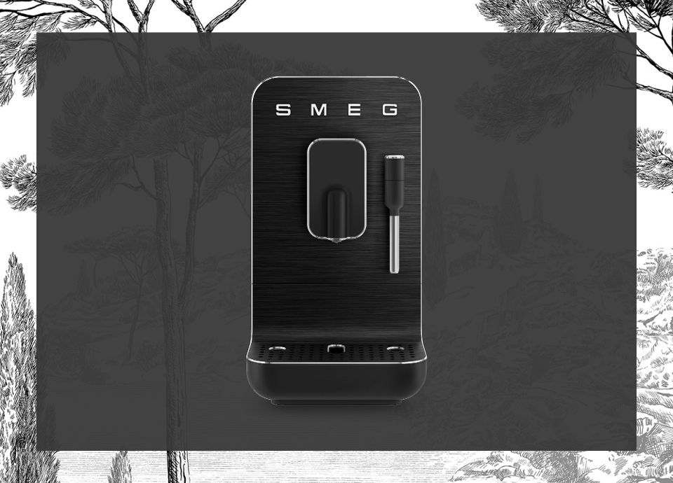 machine &agrave; caf&eacute; avec broyeur int&eacute;gr&eacute; en full black mat