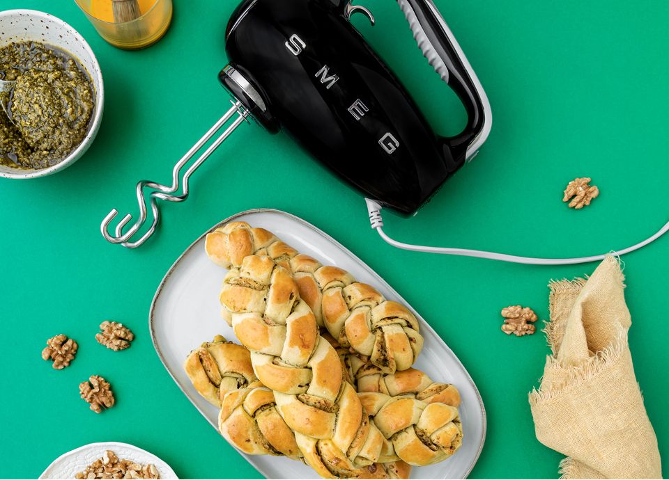 L'ap&eacute;ritif - La tresse au pesto de SMEG