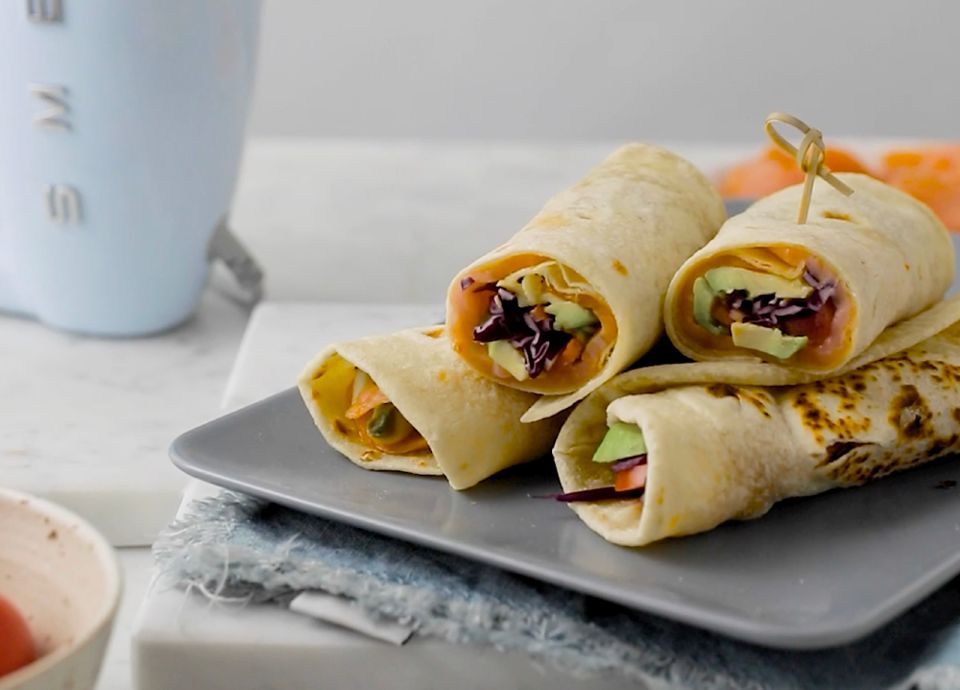 Wraps façon Piadine aux crudités et au saumon