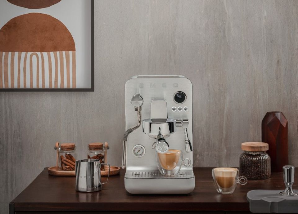 Máquina de café semiprofissional