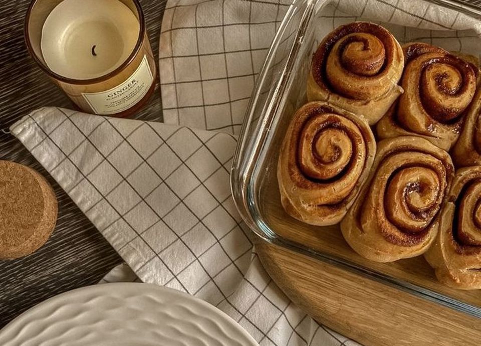 Cinnamon rolls