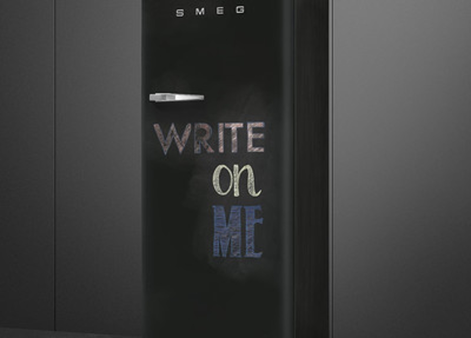 ХОЛОДИЛЬНИК FAB BLACKBOARD – ДЛЯ ОБМЕНА СООБЩЕНИЯМИ