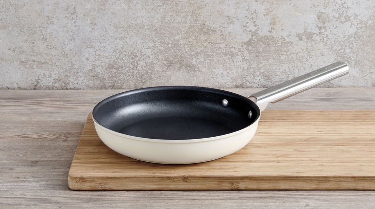 smeg frying pan