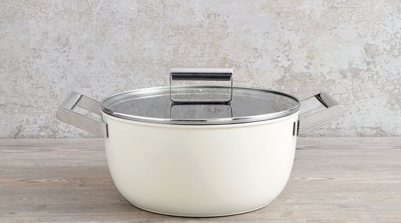 smeg casserole pan