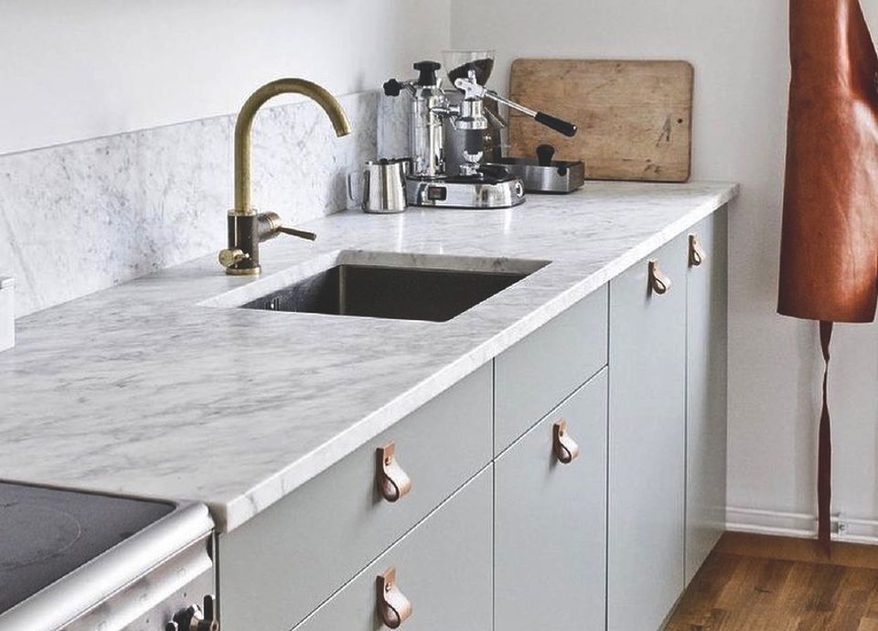 smeg and la pavoni in the kitchen