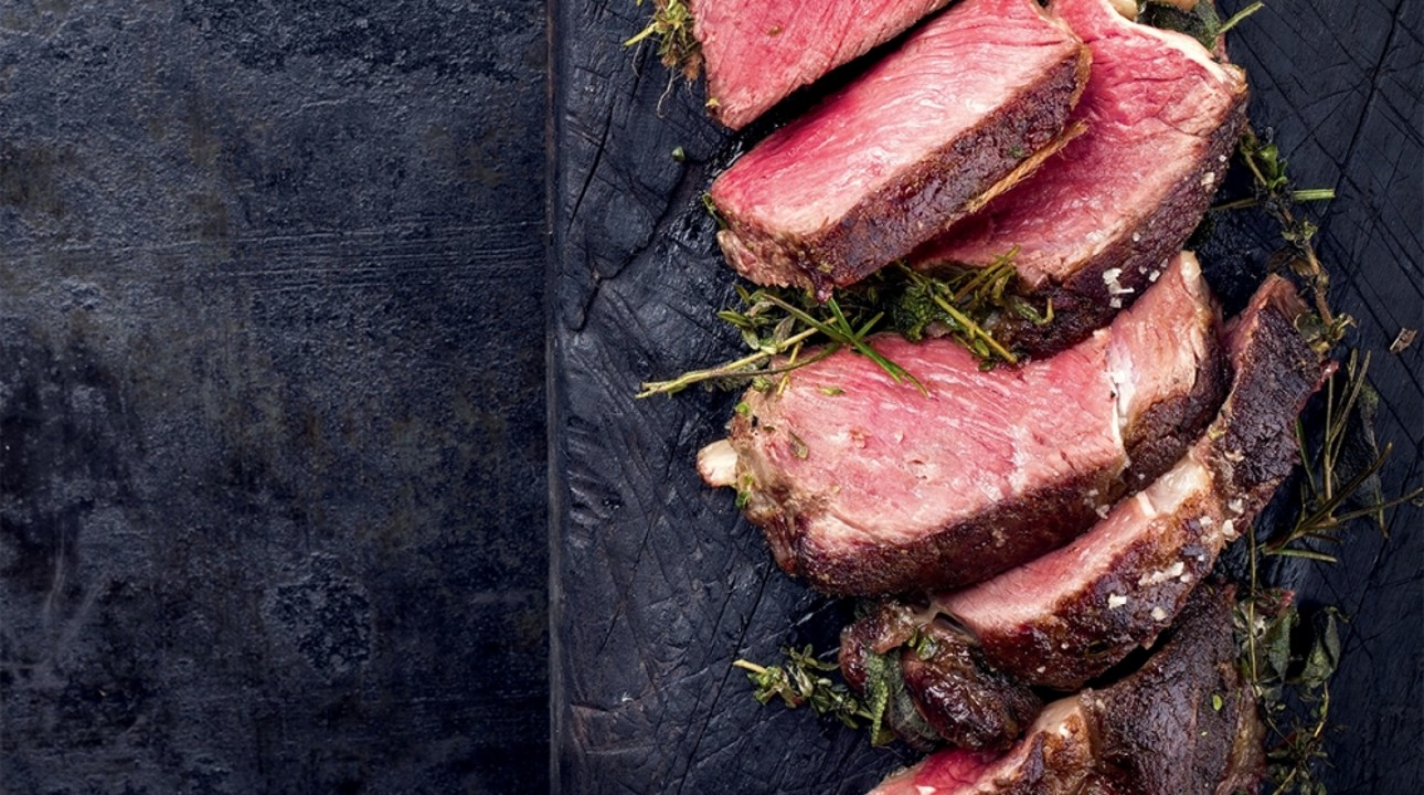 Steak slices on a plate