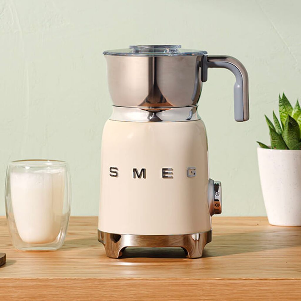 Espumador de leche Smeg