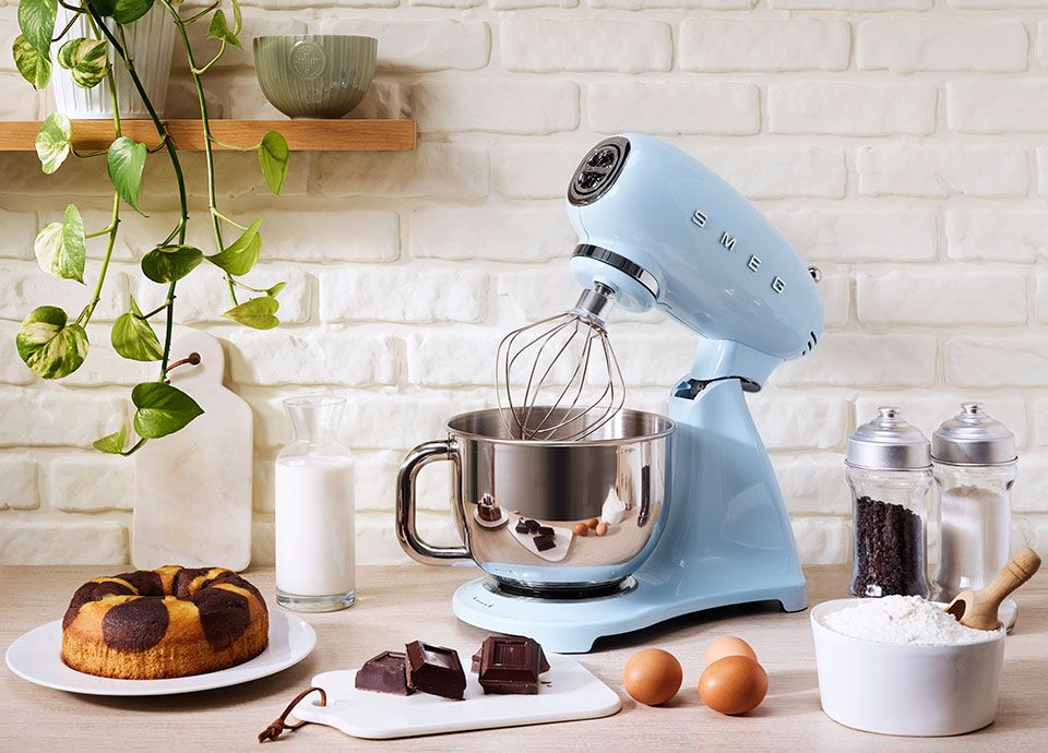 Stand Mixer in Pastel Blue