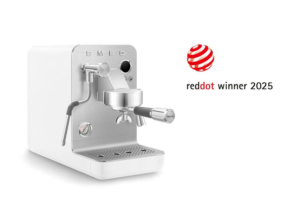 Smeg EMC02 wins Red Dot Design Award 2025