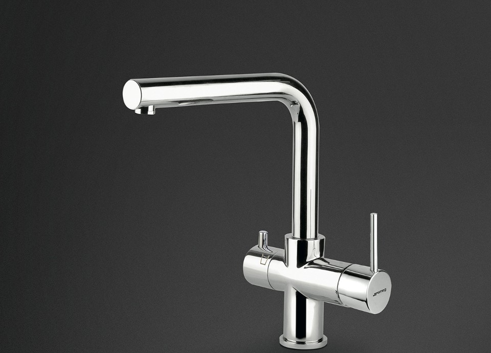 Miscelatore in acciaio inox con leva singola