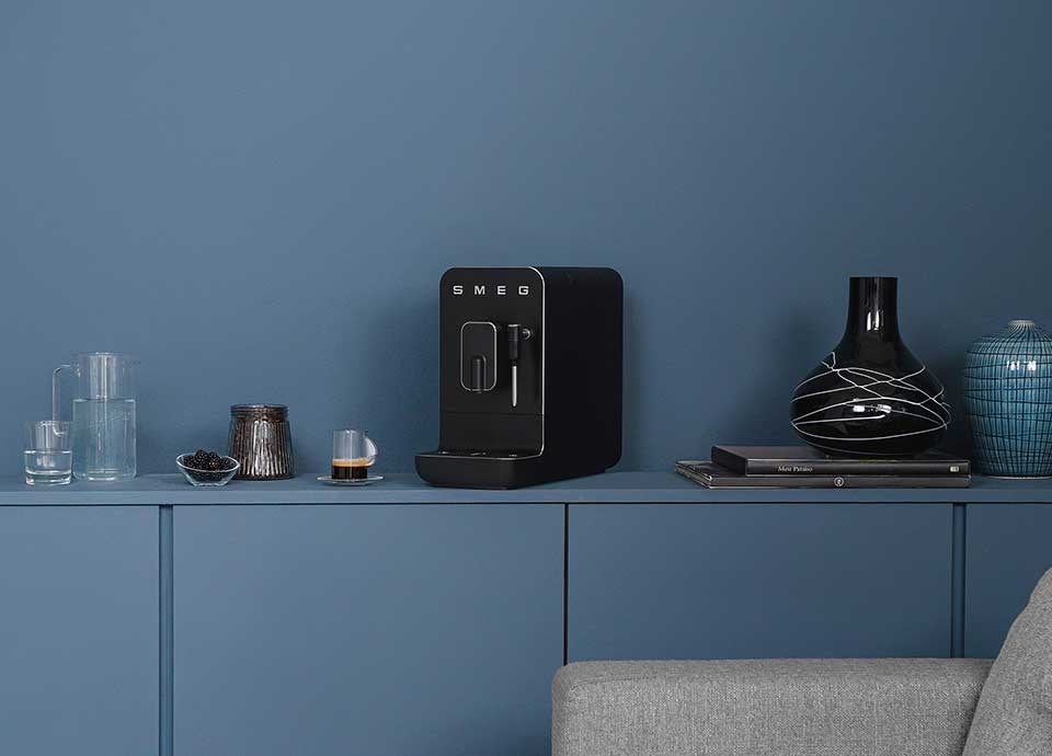 Full Black Automatic coffee machine BCC02