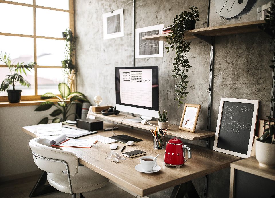  Smeg KLF05 mini kettle