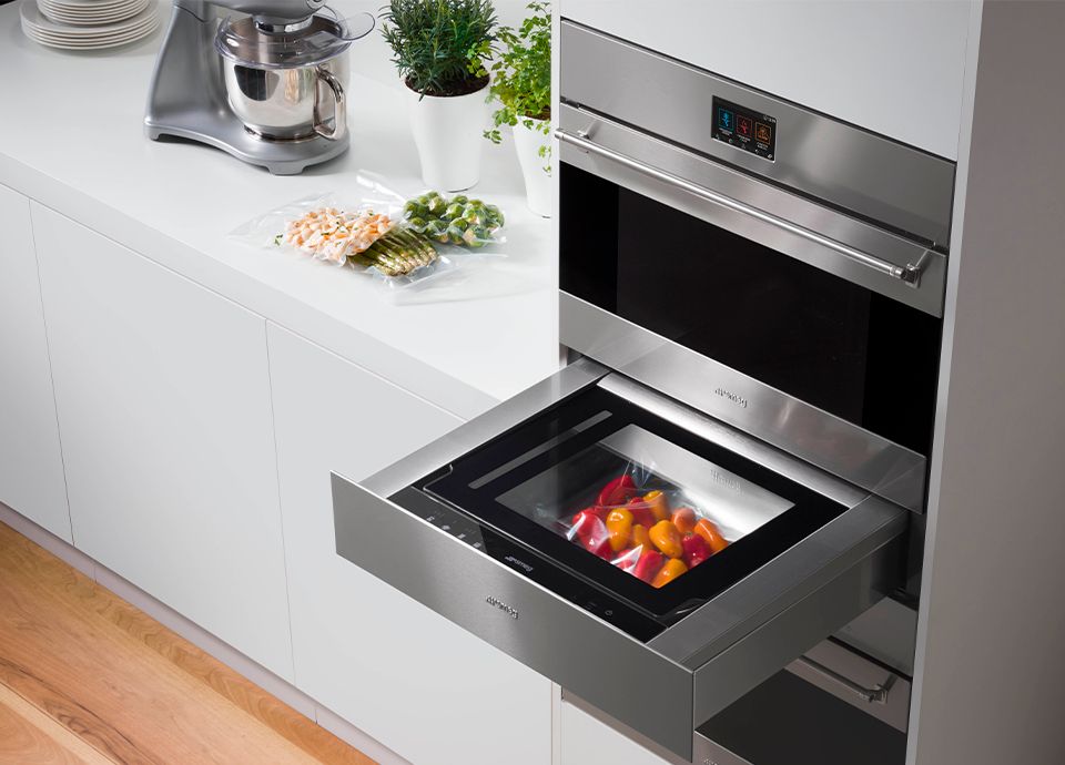 Effortless opening and closing